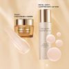 Crema hidratant Revitalizing Supreme+ Youth Power Soft Milky Lotion